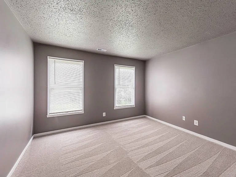 10504 Moorwood Ridge Cir — Photo 11
