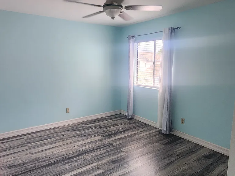 1068 Fairhill Ter — Photo 10