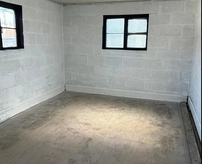 1812 Wilson Ave — Photo 16