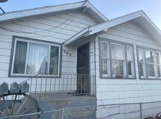 209 Meade St, Rock Springs, WY 82901