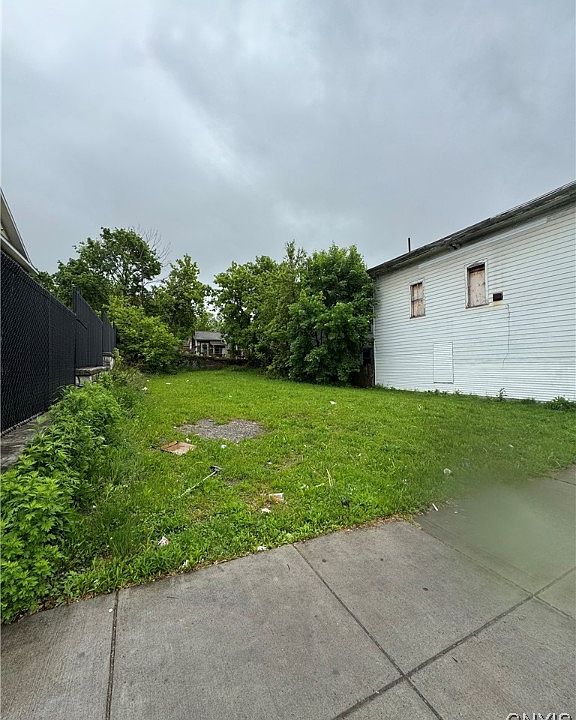 1st image of 806 Butternut St #2