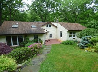 17 Park St, Belvidere, NJ 07823