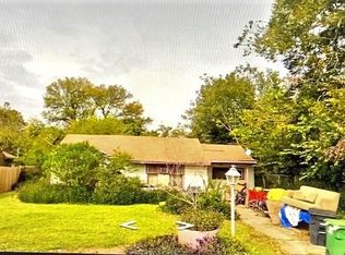 7346 Eisenhower Rd, Houston, TX 77033