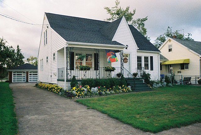 1st image of 33 Brown St