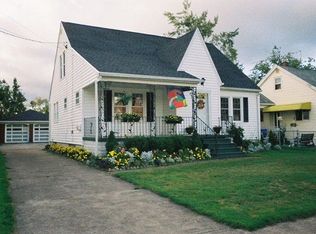 33 Brown St, Lackawanna, NY 14218