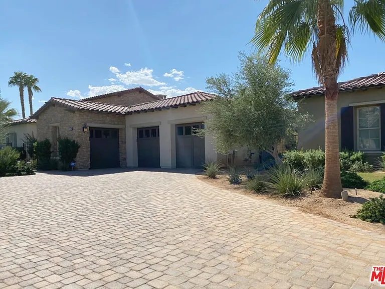 81765 Four Seasons Pl — Photo 14