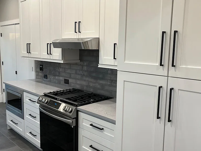613 Woodland Ave SE — Photo 16