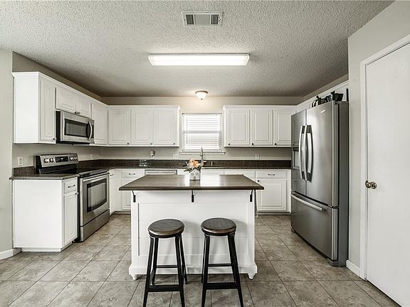 5th image of 307 Mesquite Hill Dr