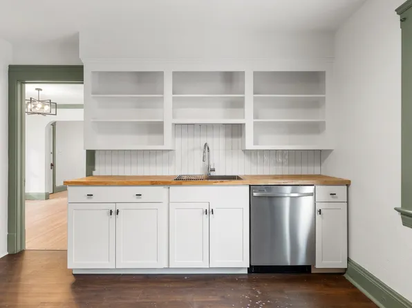 1205 Clark Ave #2, Cleveland, OH 44109