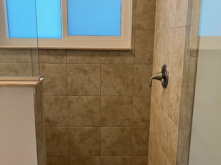 1072 Beckstrom Dr — Photo 9