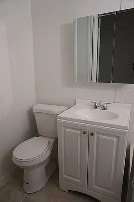 Rented by Brownstone Property Group | media 37