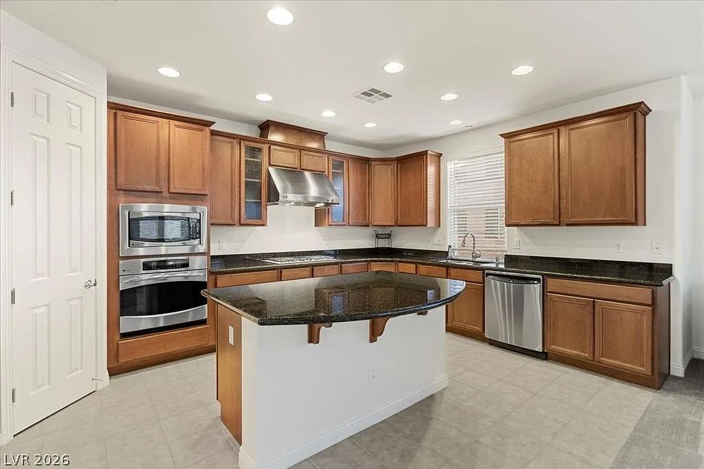 3 bed, 2.5 bath, 2181 sqft, $2,500 — Photo 4