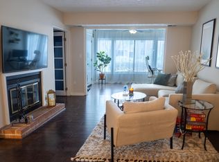 2265 Hunters Run Dr, Reston, VA 20191