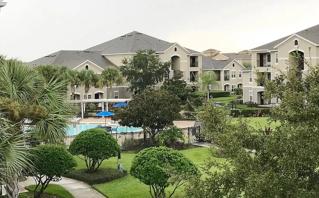 1 bed, 856 sqft, $1,380 — Photo 1