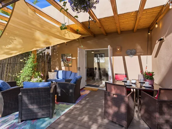3 Silver Buckle Rd, Santa Fe, NM 87508