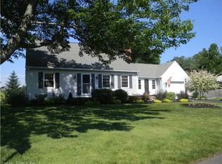 39 Jewel St, Enfield, CT 06082