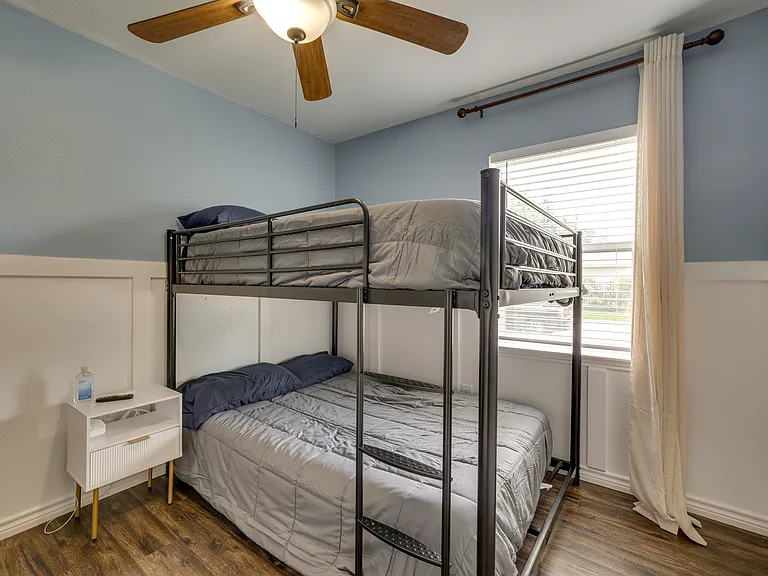 4002 Commonwealth Dr — Photo 16