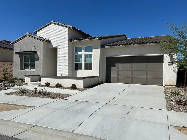75151 Tubman St — Photo 2