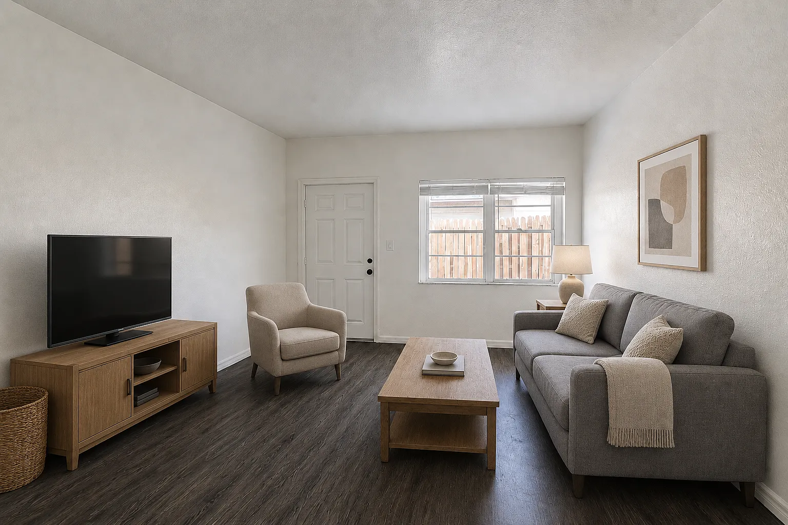 2 bed, 800 sqft, $2,200 — Photo 2
