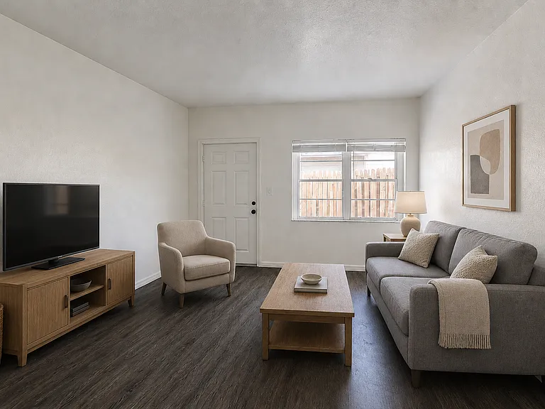1600 Center St #B1 — Photo 2