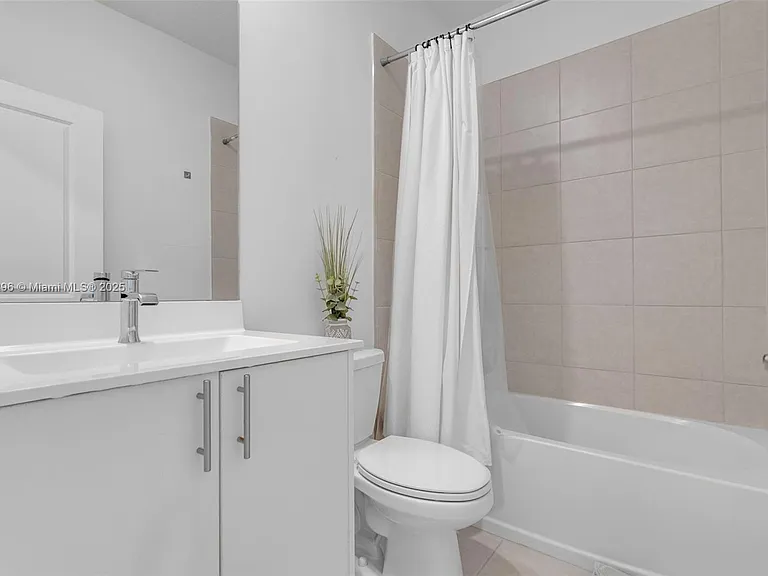 4450 NW 83rd Pkwy — Photo 21