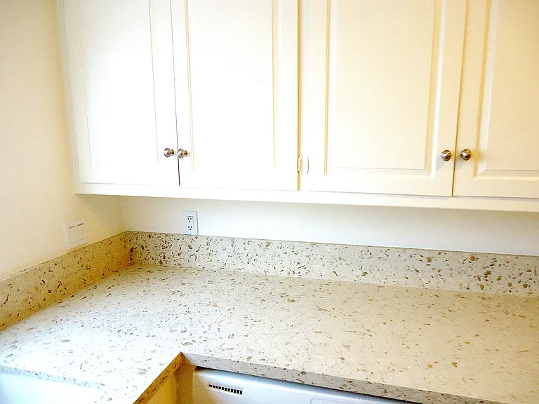 8840 Huntington Dr #5 — Photo 7
