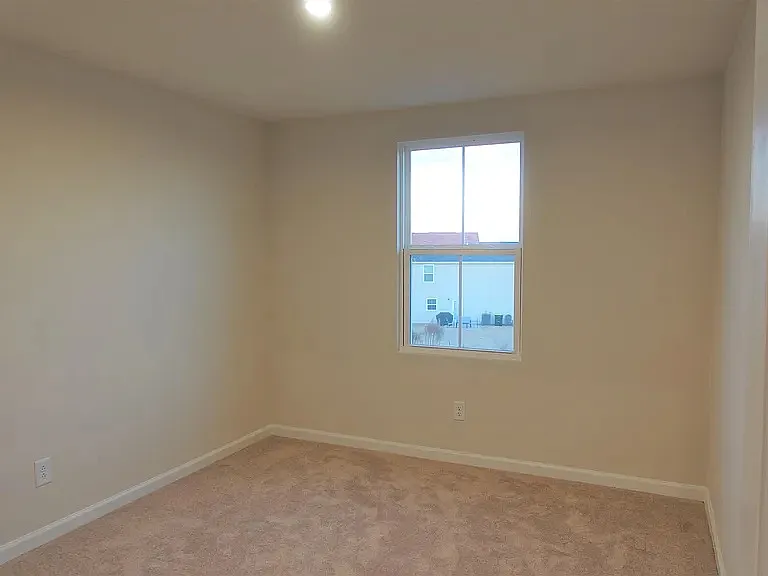 802 Effie Dr — Photo 18