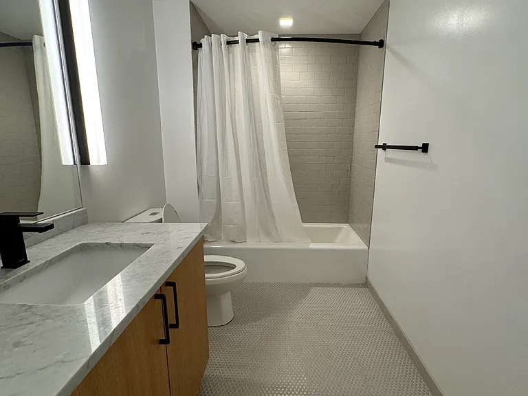 87 Gardner St — Photo 13