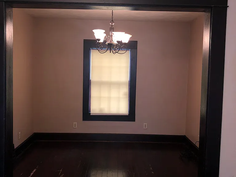 1820 Clarendon Ave — Photo 29