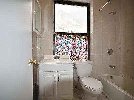 Rented by Compass | media 34