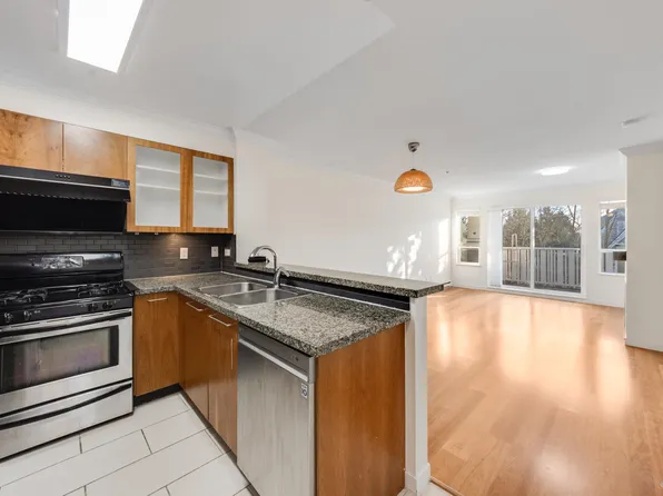 8060 Jones Rd #408, Richmond, BC V6Y 4K5