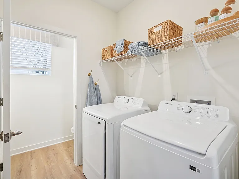 Hamlet Barclay West - Homes & Townhomes for Rent — Photo 11