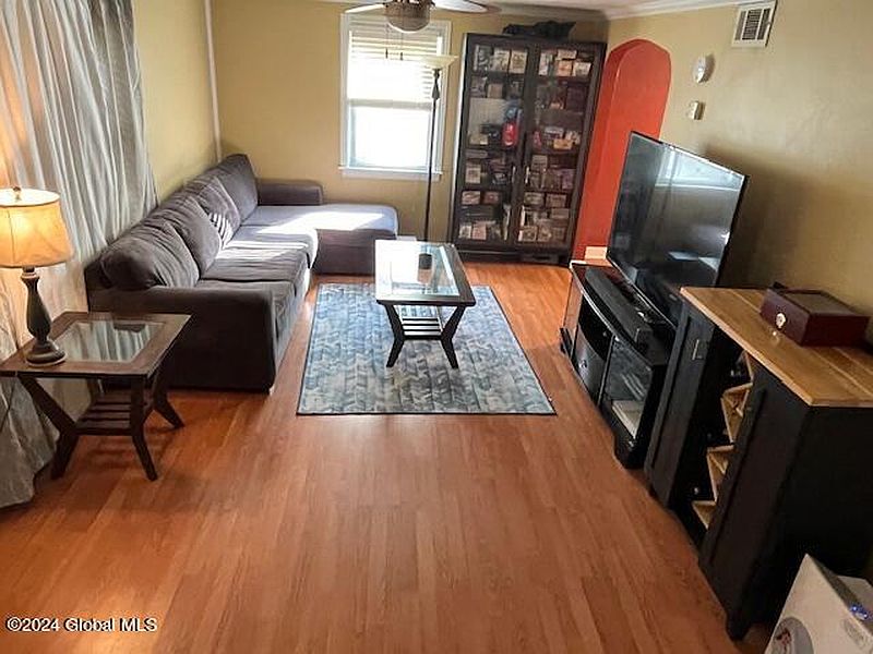 4th image of 2087 Fiero Avenue