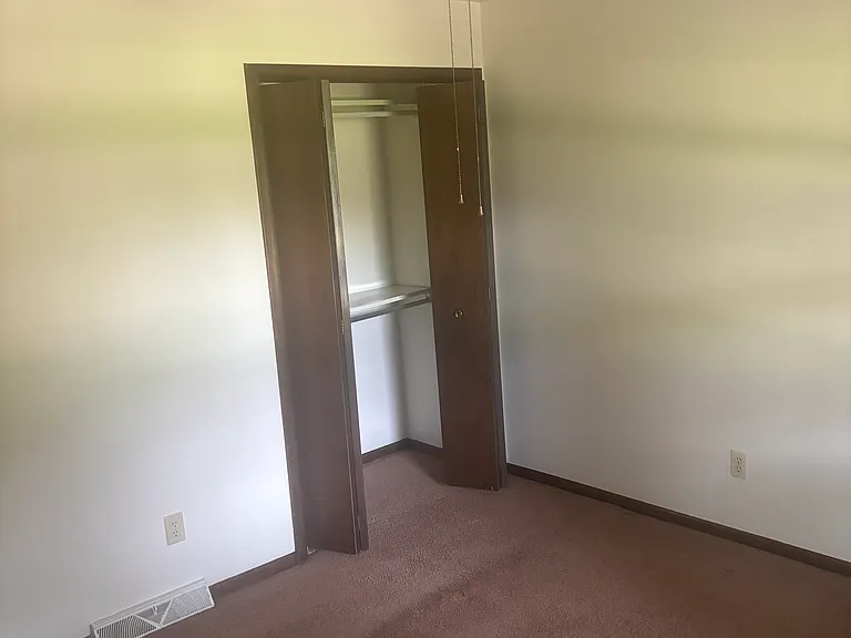 469 E Comet Rd — Photo 5
