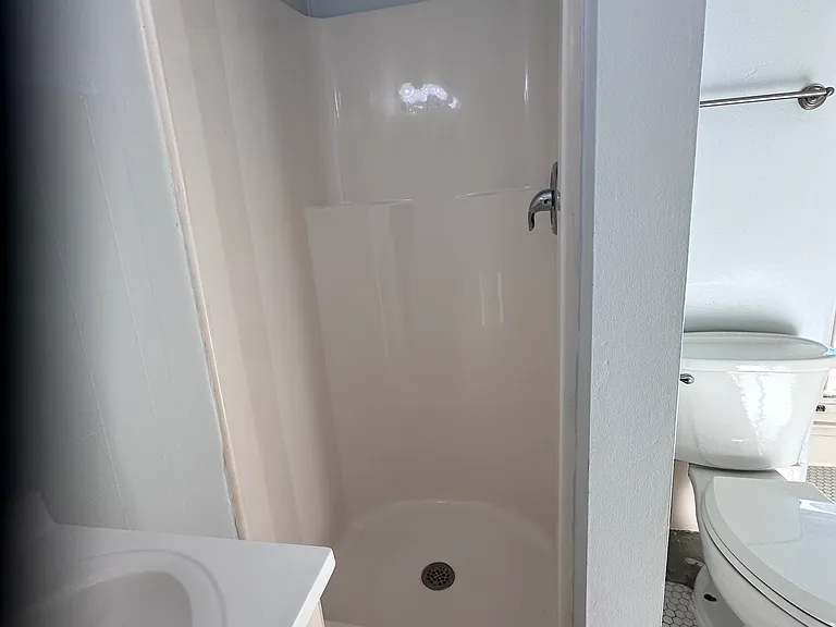 2333 Magazine St #8 — Photo 16
