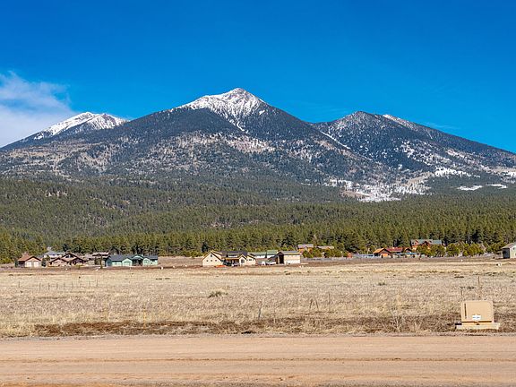 3rd image of 8504 Vista Peak Way