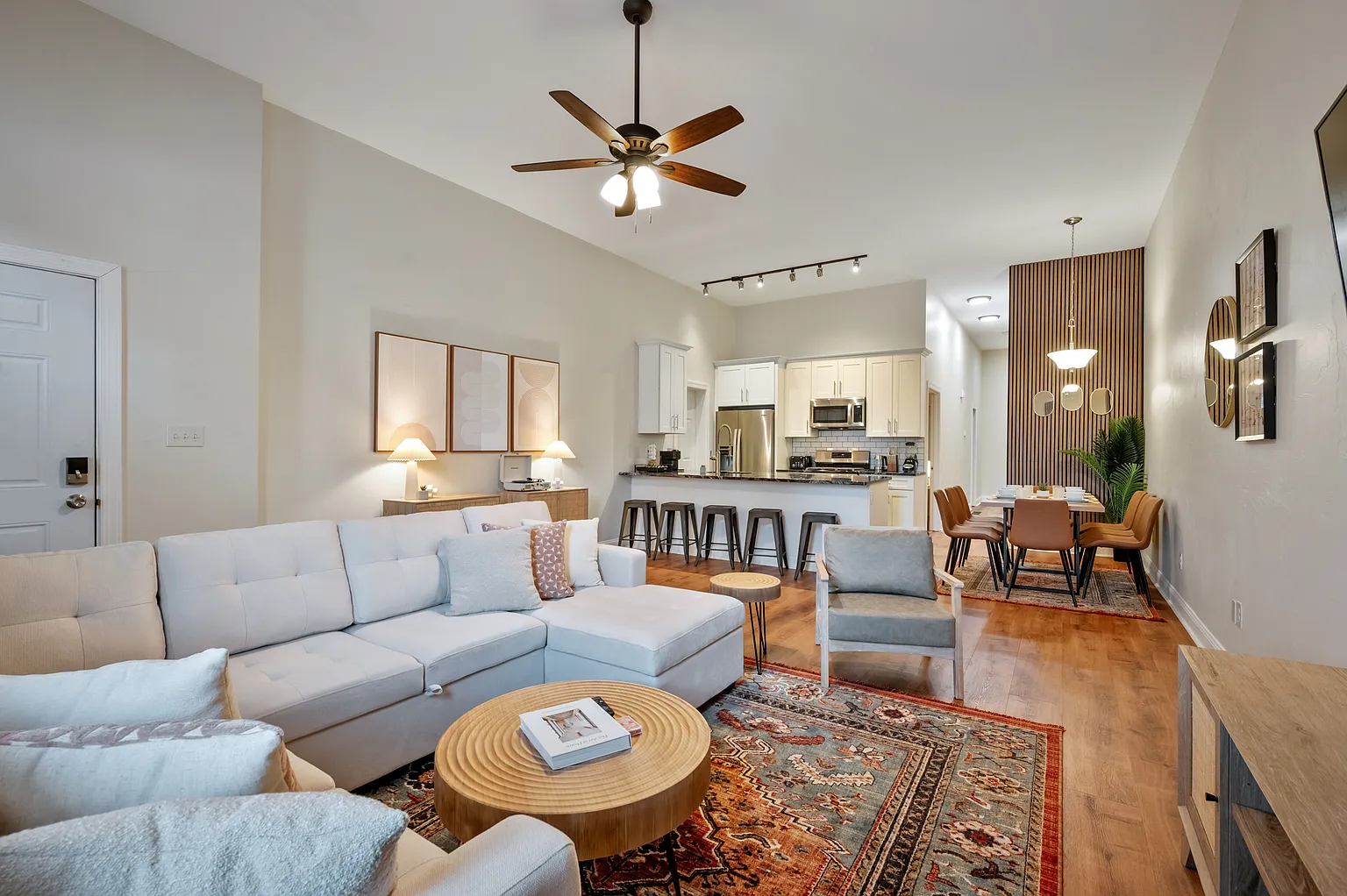 3828 Penn Ave #1 photo 1