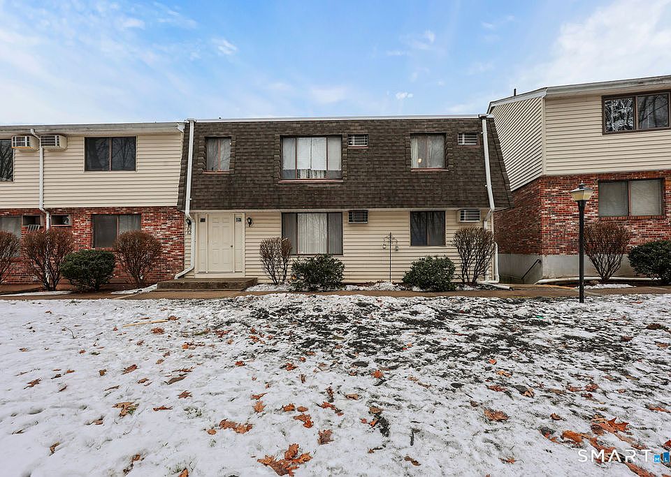 1st image of 826 Blackstone Village #826