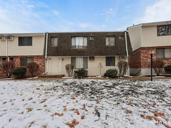 826 Blackstone Village #826, Meriden, CT 06450