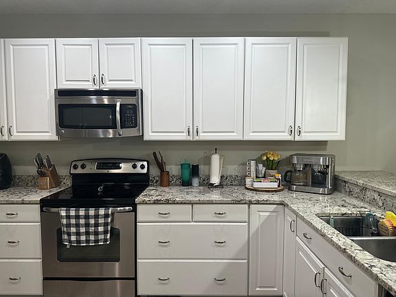 4th image of 1199 Harwich Ct #1199