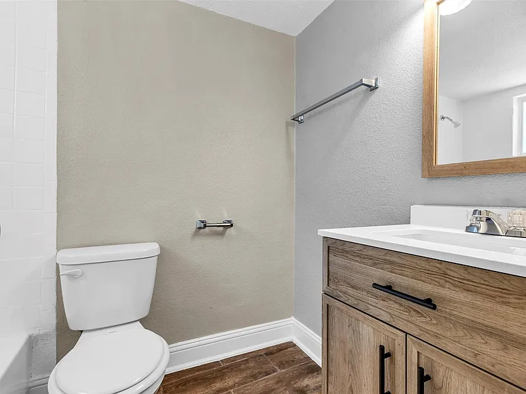 1423 Hawthorne St #2 — Photo 10