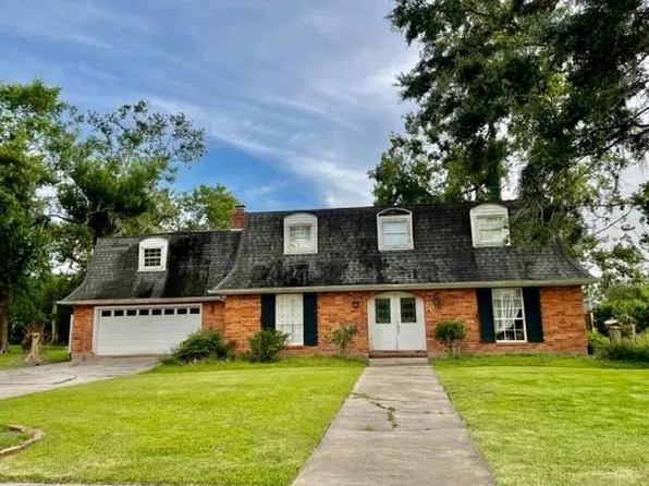 309 Madewood Dr, Houma, LA 70360