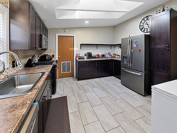 4th image of 7074 Chippewa Dr #175