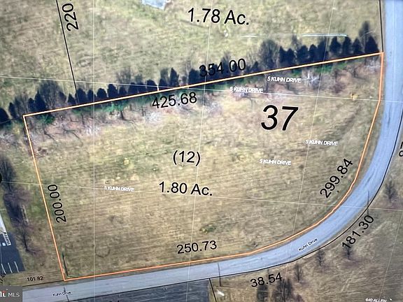 2nd image of 5 Kuhn Dr