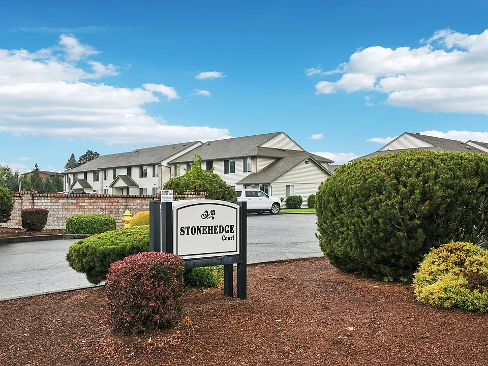 Stonehedge Court Apartments