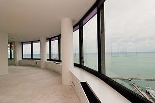 Living Room / Dining Room