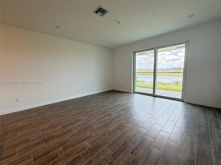 3700 Harborside Ave #3747 — Photo 4