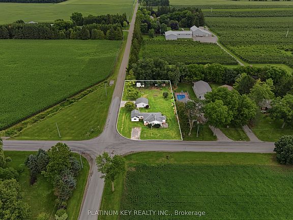 3rd image of 22942 Wonderland Rd N
