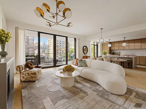 142 W 21st St #7B, New York, NY 10011