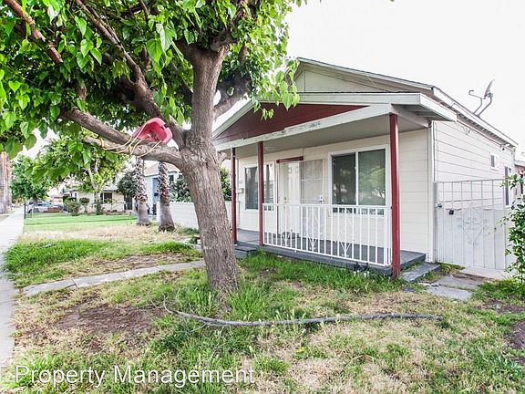 3rd image of 517 N Alameda Ave